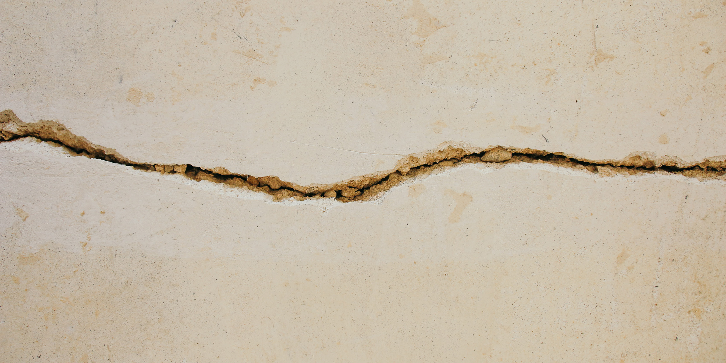Image of cracked plaster